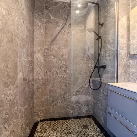 La Faubourg Apartment